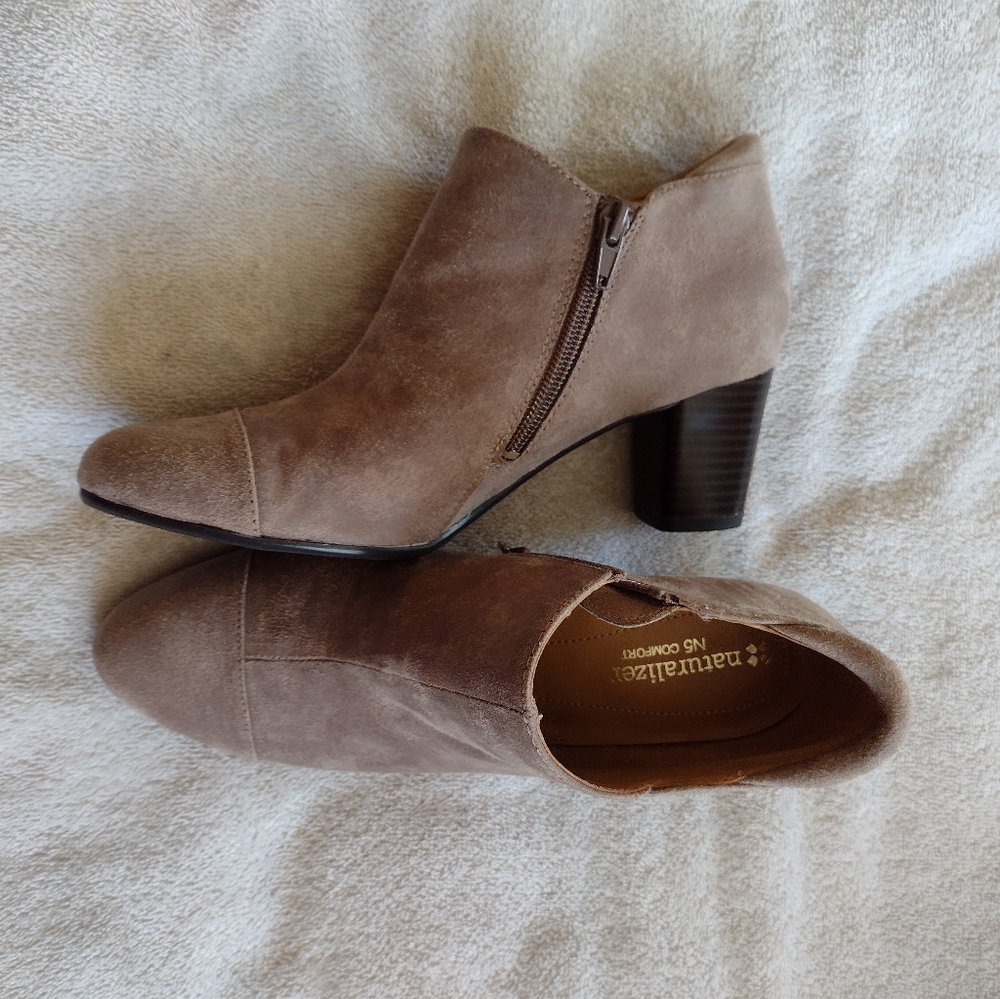 Naturalizer booties